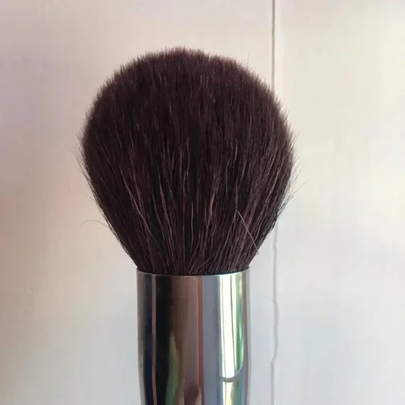 CHANEL Squirrel Natural Hair Powder Brush
